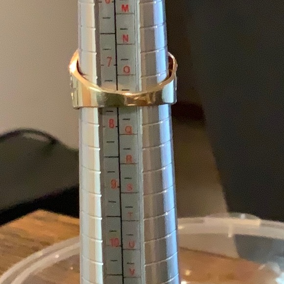 Men 10kt Gold Eagle Ring with Diamond Chip Accents - Size 8 - Picture 11 of 11